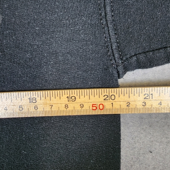 Ariana Grande 2017 Dangerous Woman Tour Crew Neck Sweatshirt Unisex Size Medium - Picture 6 of 9